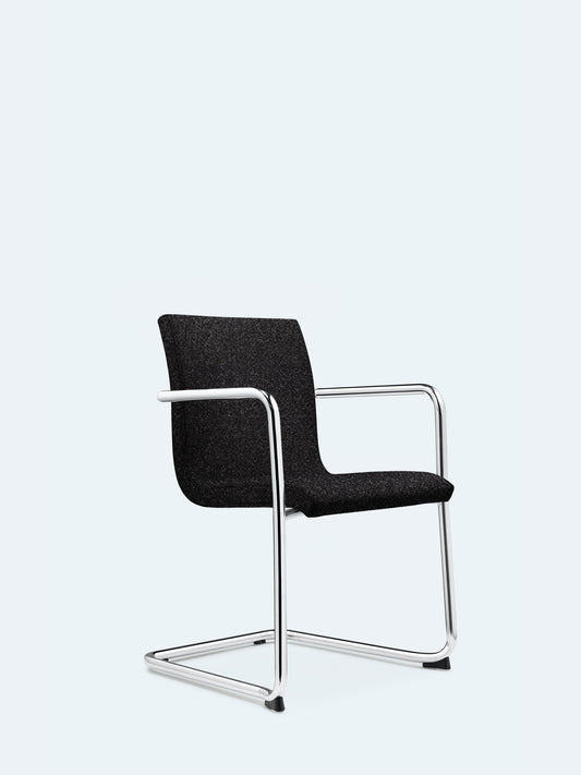 Lezgo 72 cantilever chair with armrests