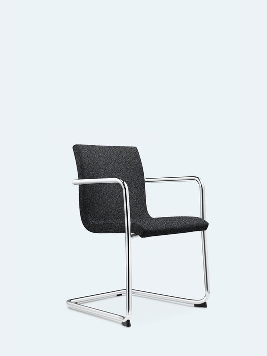 Lezgo 72 cantilever chair with armrests